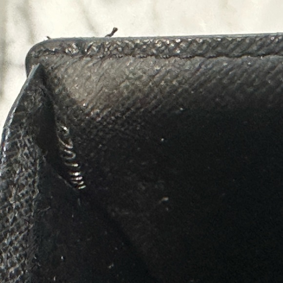 Louis Vuitton Portefeuille Florin Bi-Fold Wallet - Picture 7 of 9